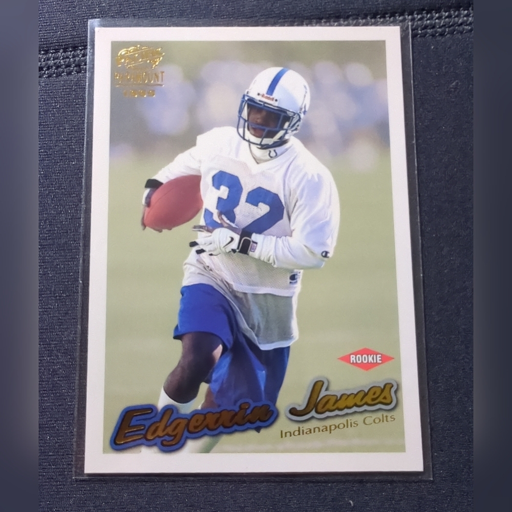 3/$25. 📌1999 🏈Pacific Paramount - Edgerrin James #100 Gold (RC)